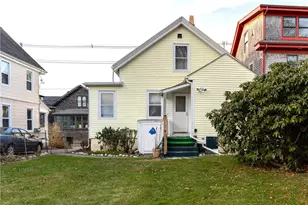 17 Warner St, Newport, RI 02840 - Photo 3