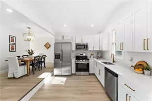 132 Greenville Rd, North Smithfield, RI 02896 - Photo 9