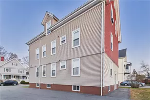 18 Glenwood Ave, Cranston, RI 02910 - Photo 7