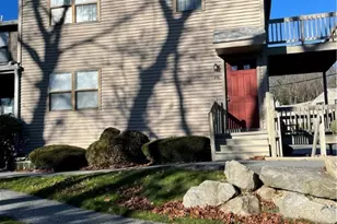 402 Pinewood Dr, Smithfield, RI 02917 - Photo 1