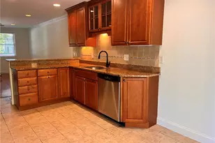 33 Starr Dr W, Narragansett, RI 02882 - Photo 11