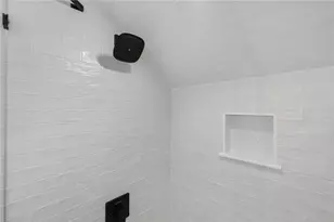 103 Evergreen St, Providence, RI 02906 - Photo 33