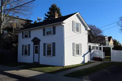 26 Freebody Street, Newport, RI 02840 - Photo 17