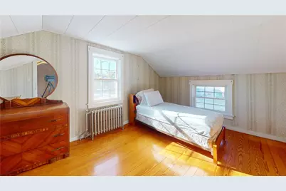 26 Freebody Street, Newport, RI 02840 - Photo 13