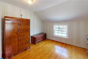 26 Freebody St, Newport, RI 02840 - Photo 15