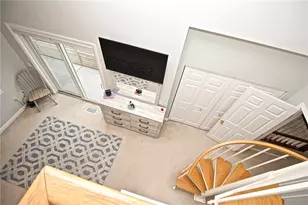 38 Lawton Brook Ln, Portsmouth, RI 02871 - Photo 43