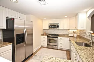 38 Lawton Brook Ln, Portsmouth, RI 02871 - Photo 15