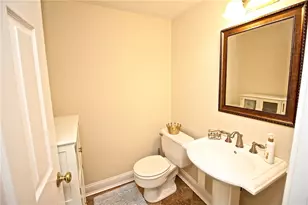 38 Lawton Brook Ln, Portsmouth, RI 02871 - Photo 31
