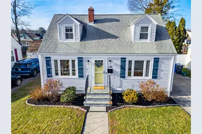 38 Bridgton Road, Cranston, RI 02910 - Photo 3