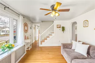 38 Bridgton Rd, Cranston, RI 02910 - Photo 9