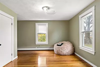 102 Francis Avenue, Pawtucket, RI 02860 - Photo 11