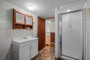 86 Laurel Ln, South Kingstown, RI 02892 - Photo 29