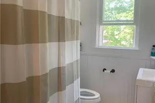 68 Evarts St, Newport, RI 02840 - Photo 17