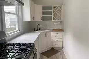 68 Evarts St, Newport, RI 02840 - Photo 9