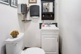 95 Warren Ave, East Providence, RI 02914 - Photo 23