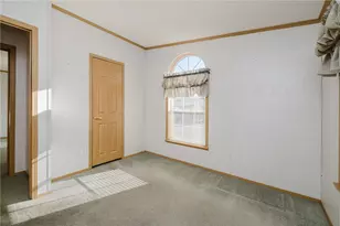 38 Hummingbird Ln, Tiverton, RI 02878 - Photo 15