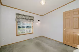 38 Hummingbird Ln, Tiverton, RI 02878 - Photo 17