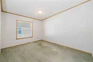 38 Hummingbird Ln, Tiverton, RI 02878 - Photo 21