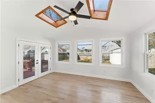 228 London Ave, Pawtucket, RI 02861 - Photo 15