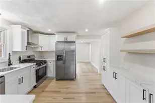 228 London Ave, Pawtucket, RI 02861 - Photo 11