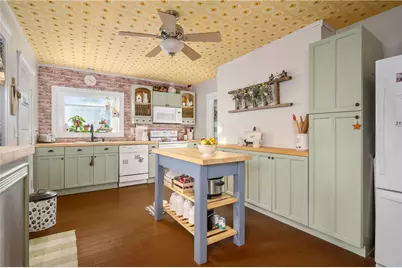 36 England Street, Cumberland, RI 02864 - Photo 3