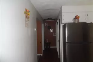 140 Lawrence St, Cranston, RI 02920 - Photo 13