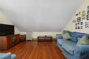 377 Hope St, Providence, RI 02906 - Photo 11