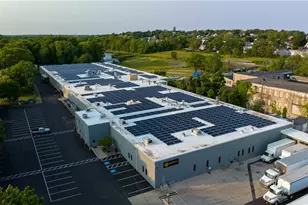 1425 Cranston St, Cranston, RI 02920 - Photo 1