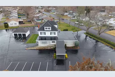 982 Warwick Avenue, Warwick, RI 02888 - Photo 9