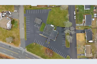 982 Warwick Avenue, Warwick, RI 02888 - Photo 3