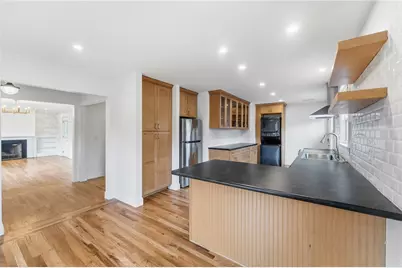 259 High Service Avenue, North Providence, RI 02904 - Photo 5