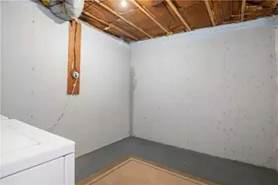 2970 Mendon Rd, Cumberland, RI 02864 - Photo 21