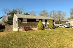 19 Flint Corn Rd, Portsmouth, RI 02871 - Photo 1