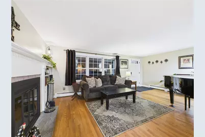 77 Fairfield Drive, North Kingstown, RI 02852 - Photo 5