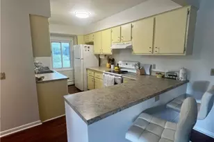 400 Narragansett Pkwy, Warwick, RI 02888 - Photo 3