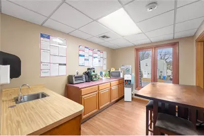 150 Burnside Street, Cranston, RI 02910 - Photo 15