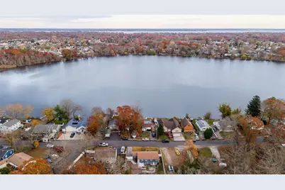 401 Lake Shore Drive, Warwick, RI 02889 - Photo 29