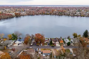 401 Lake Shore Dr, Warwick, RI 02889 - Photo 29