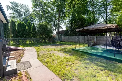 32 Sykes Street, Warwick, RI 02886 - Photo 17