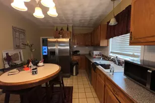 52 Sumner Ave, Cranston, RI 02920 - Photo 5