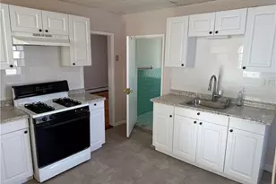 45 Yale Ave, Providence, RI 02908 - Photo 3