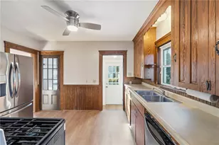 196 Harrison Ave, Warwick, RI 02888 - Photo 13