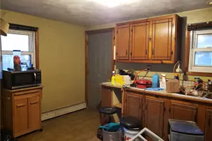 30 Hollywood Ave, Coventry, RI 02816 - Photo 7