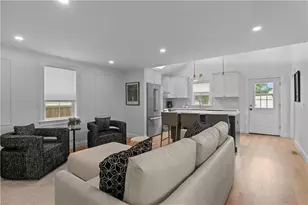 34 E Bowery St, Newport, RI 02840 - Photo 5