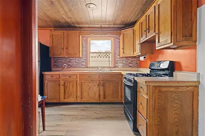 21 Helen Avenue, Coventry, RI 02816 - Photo 5