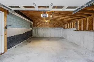 26 Chardon Dr, Portsmouth, RI 02871 - Photo 33