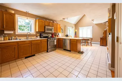 125 Main Street, Lincoln, RI 02802 - Photo 19