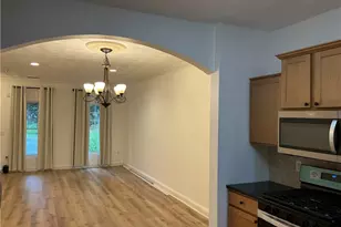 1032 W Shore Rd, Warwick, RI 02889 - Photo 17