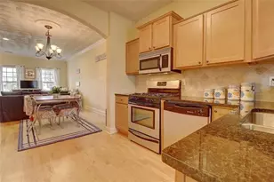 1032 W Shore Rd, Warwick, RI 02889 - Photo 7