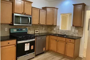 1032 W Shore Rd, Warwick, RI 02889 - Photo 9